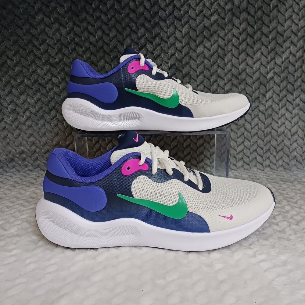 Nike Revolution 7 GS Running Shoes Midnight Navy Stadium Green Sz 6Y Women's 7.5